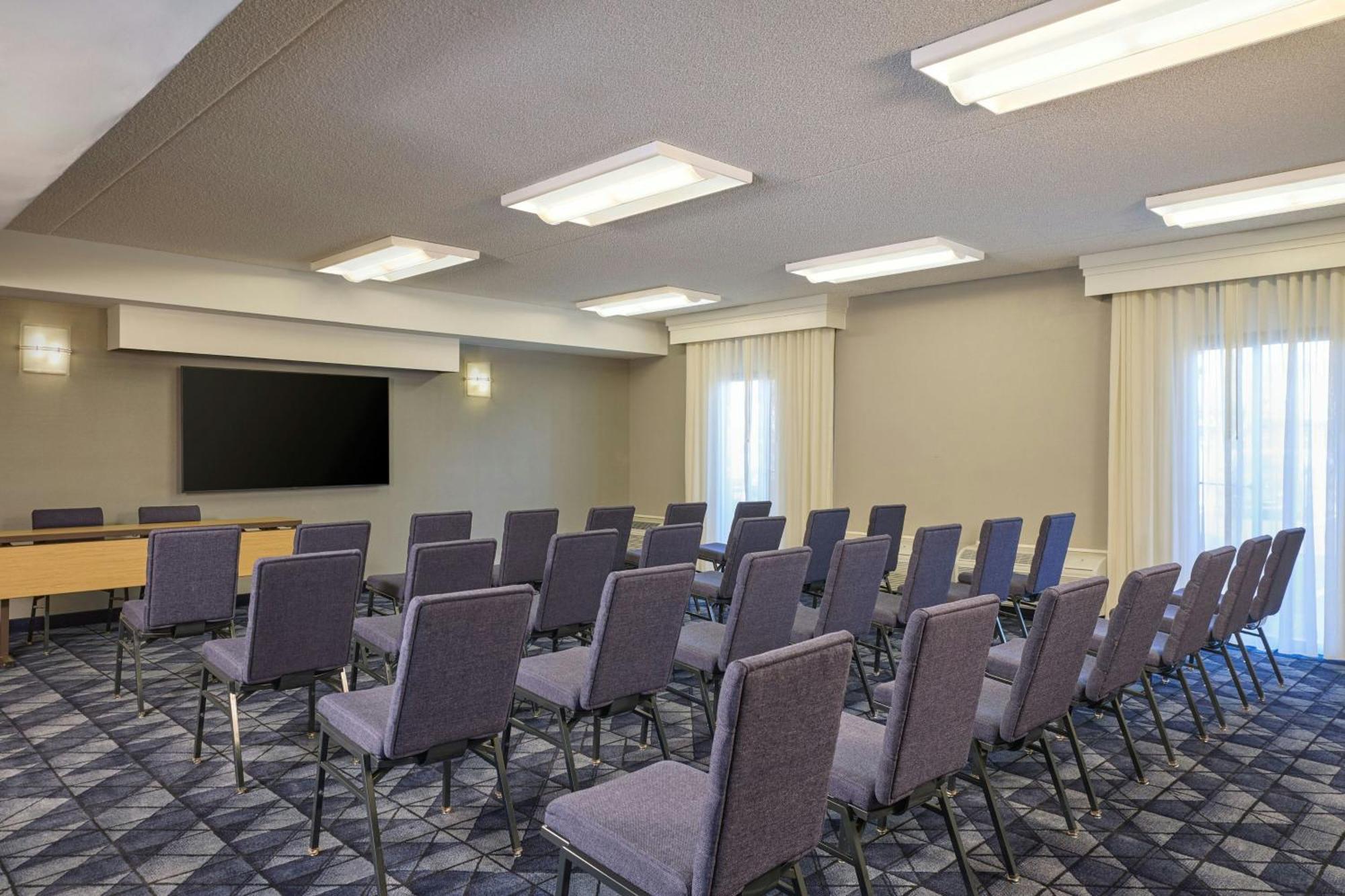 Courtyard By Marriott Phoenix North Екстериор снимка