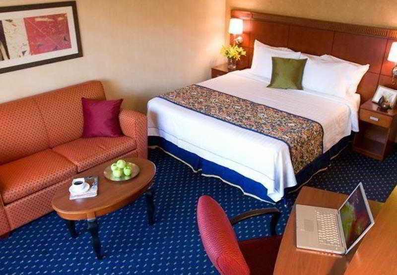 Courtyard By Marriott Phoenix North Екстериор снимка