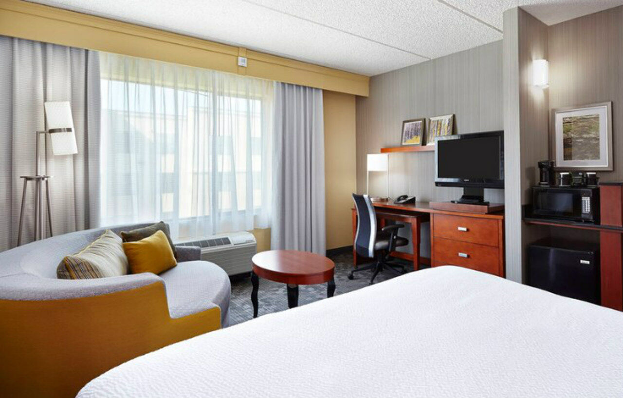 Courtyard By Marriott Phoenix North Екстериор снимка